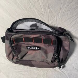Columbia Camouflage Men's Belt Bag
